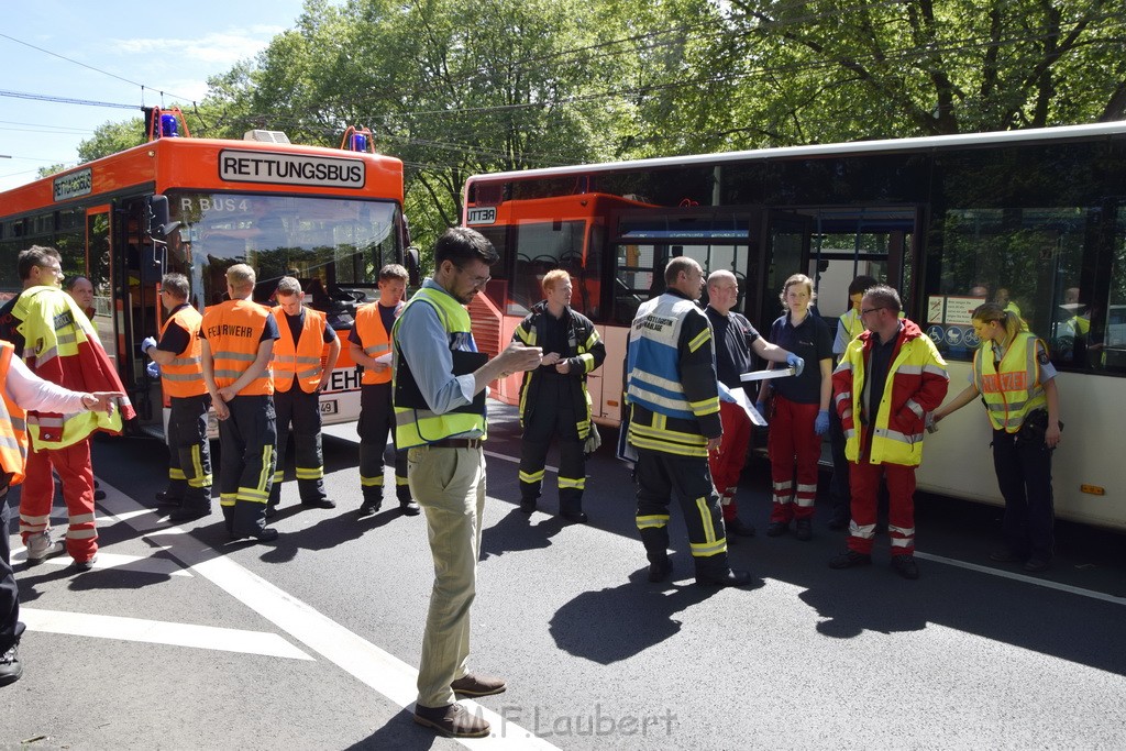 VU Schulbus Taxi Severinsbruecke Rich Innenstadt P08.JPG - Miklos Laubert